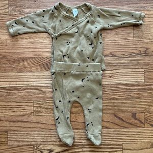 Kate Quinn 2 piece outfit, worn once